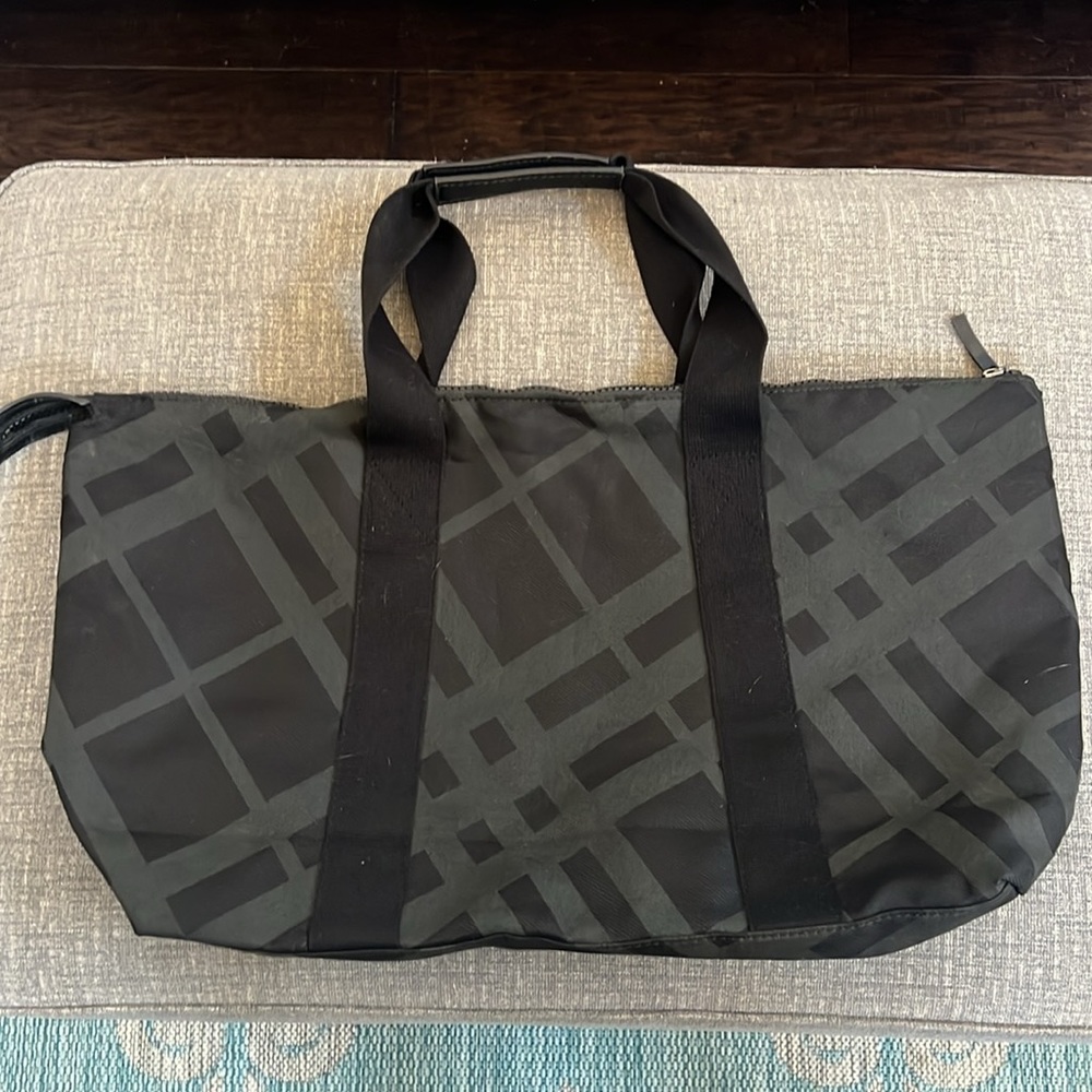 Burberry Fragrances overnight bag - Picture 3 of 6